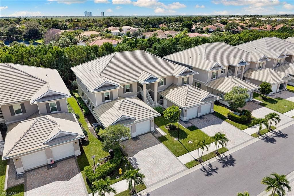 238 Indies DR E 201-28
