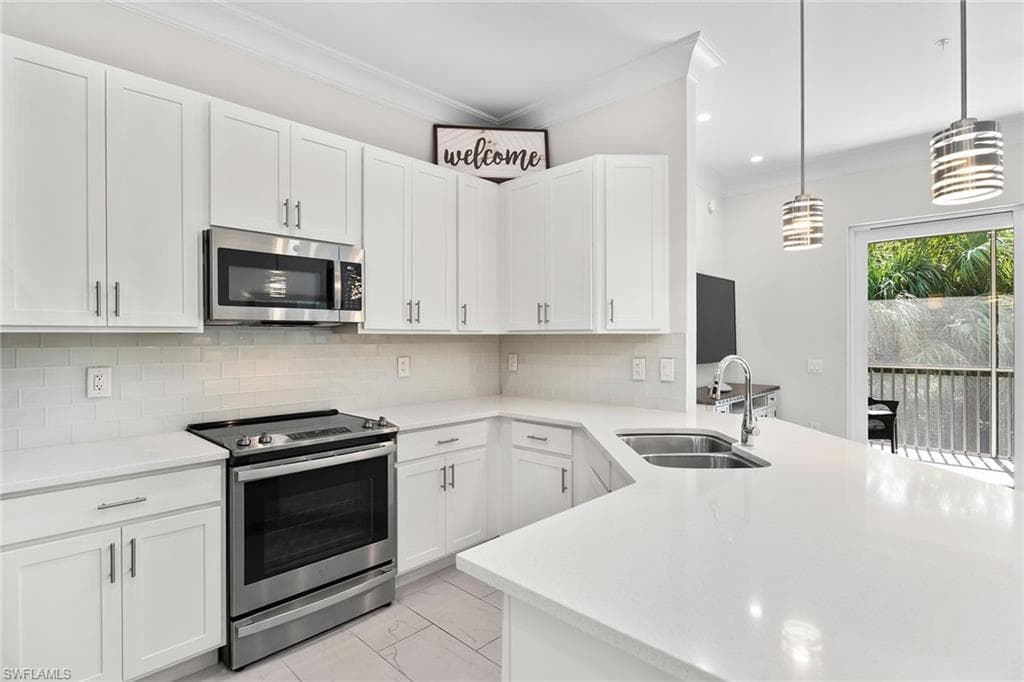 238 Indies DR E 201-5
