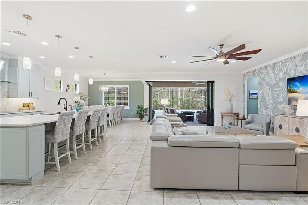 11012 Castlereagh ST-7
