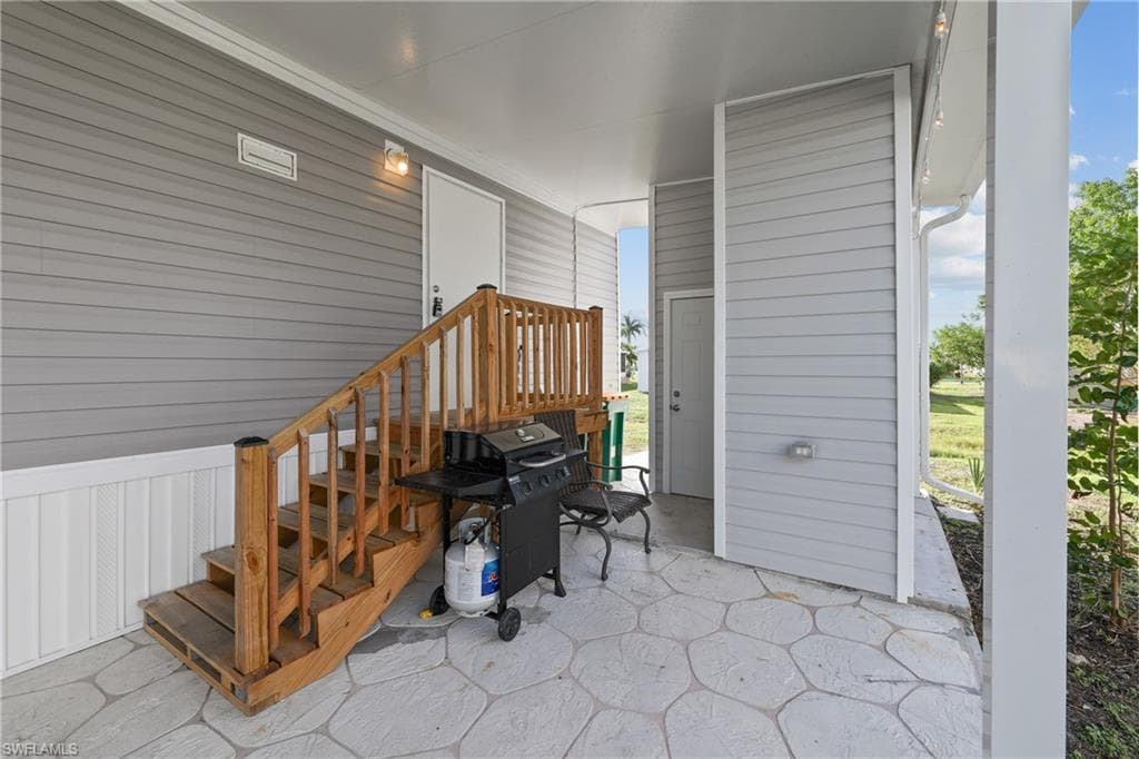 1747 Beverly DR-3