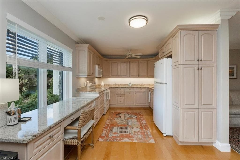 102 Clubhouse DR 176-3