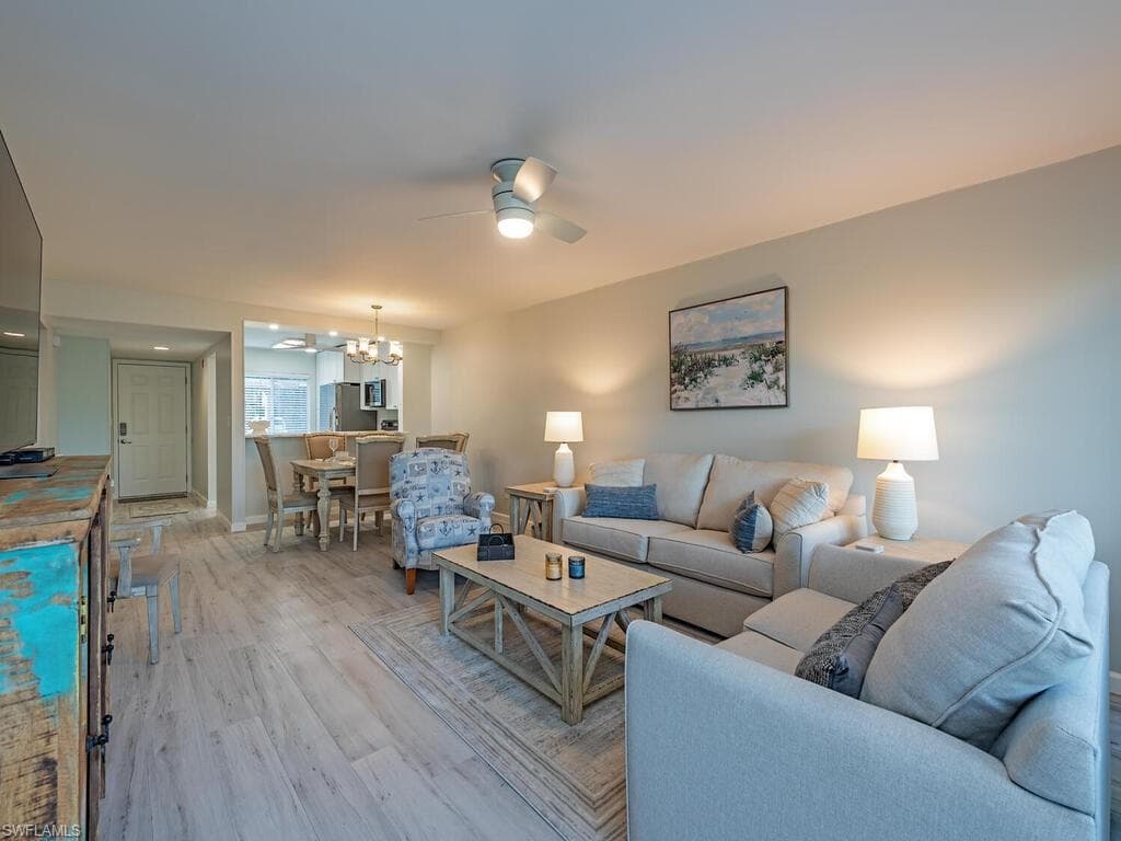4556 ANDOVER WAY E104-2