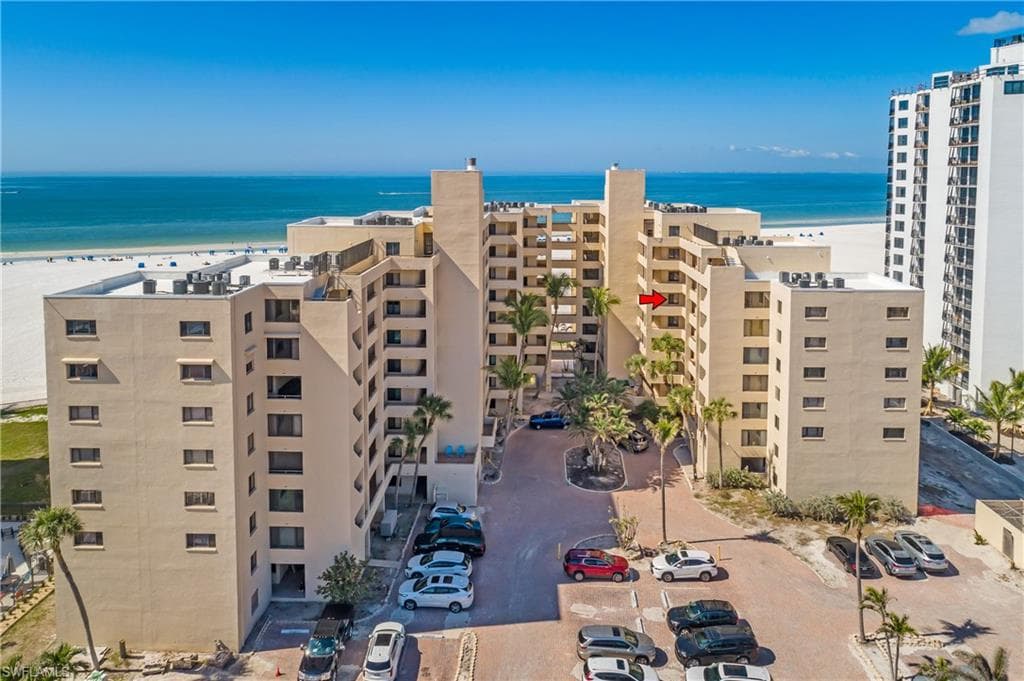6660 Estero BLVD 603-25