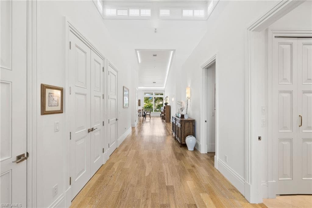 40 32nd AVE S-28