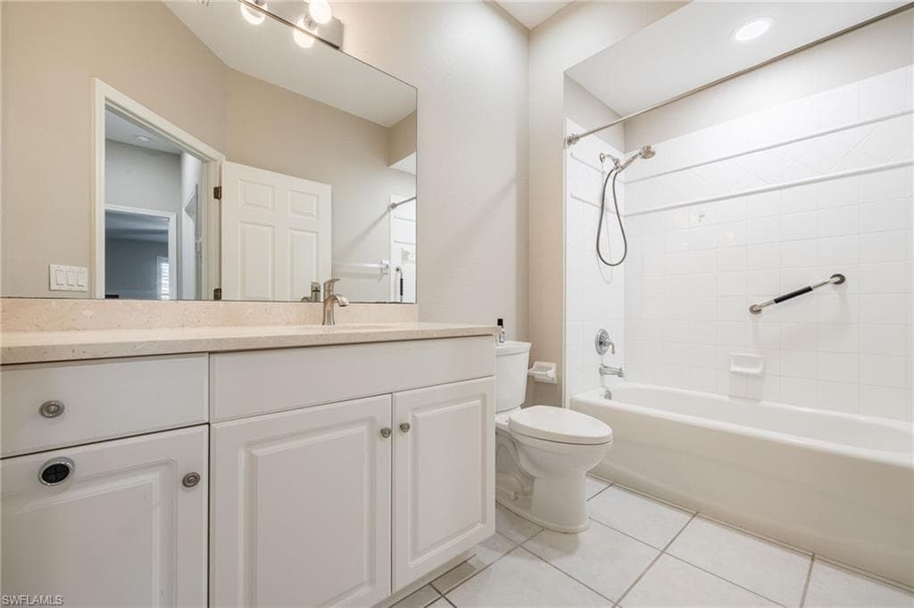 7678 Bay Lake DR-18