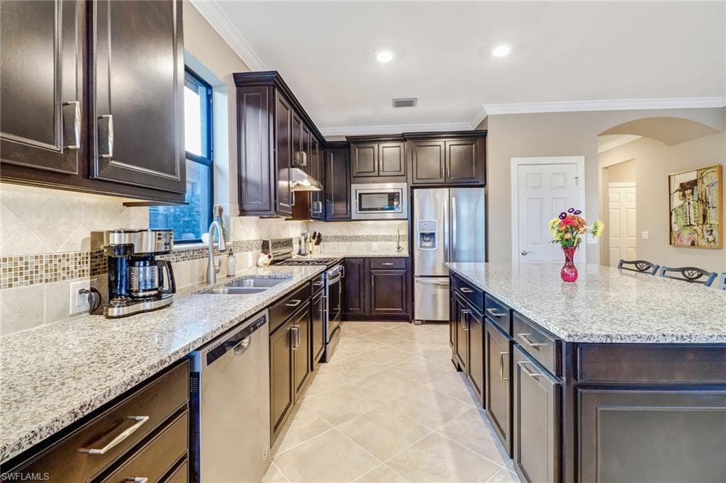 7567 Winding Cypress DR-9