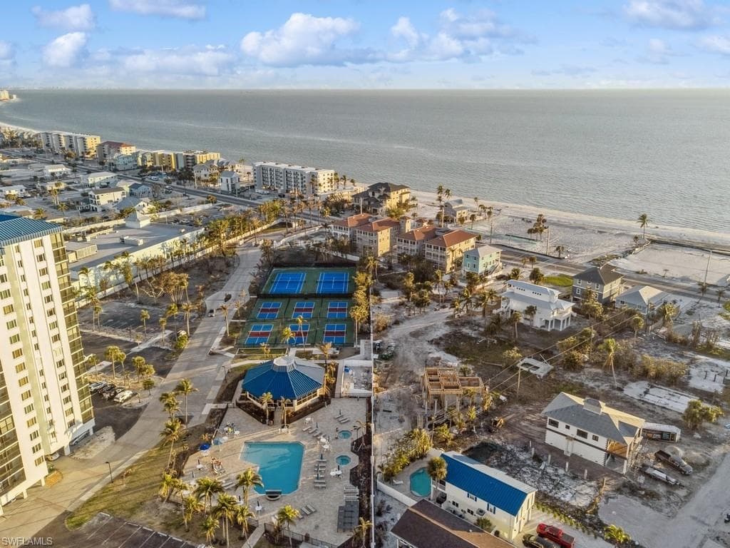 4753 Estero BLVD 804-5