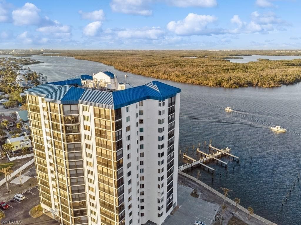 4753 Estero BLVD 804-30