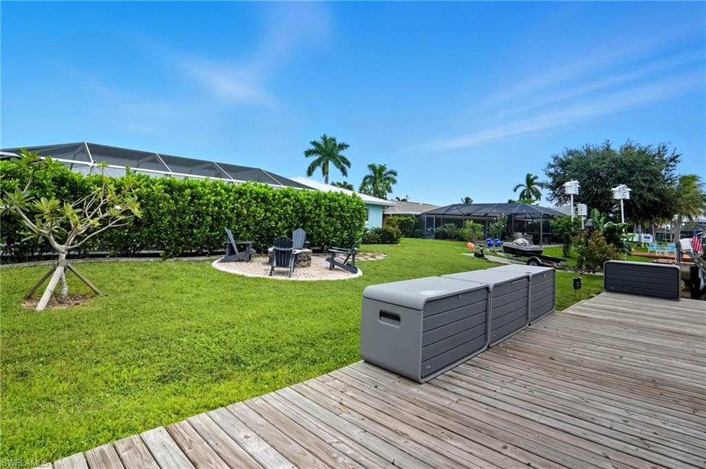 6163 Plumosa AVE-43