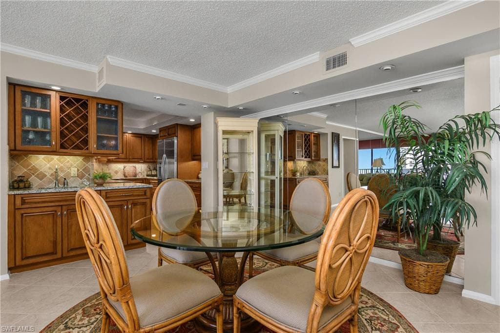 4005 Gulf Shore BLVD N 1405-5