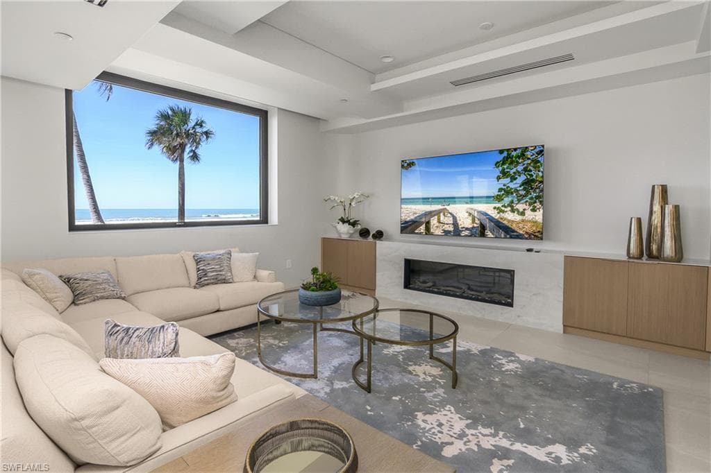 4005 Gulf Shore BLVD N 1405-20
