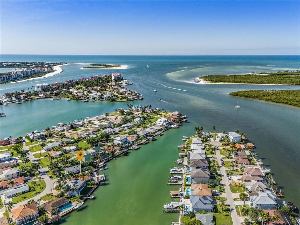 121 JAMAICA DR-30