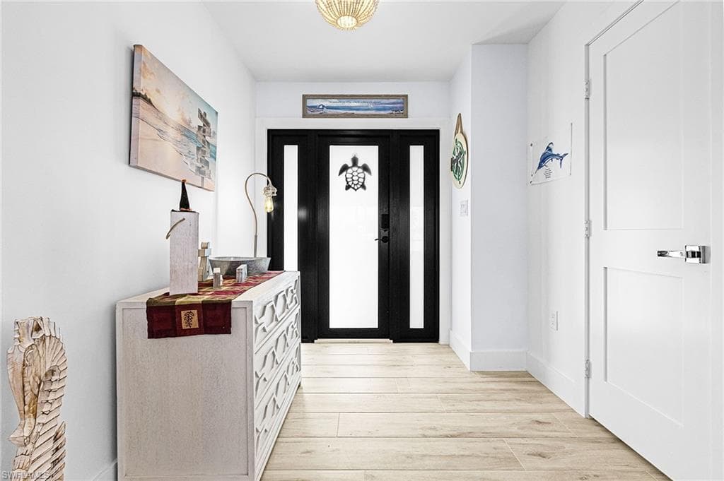 121 JAMAICA DR-4