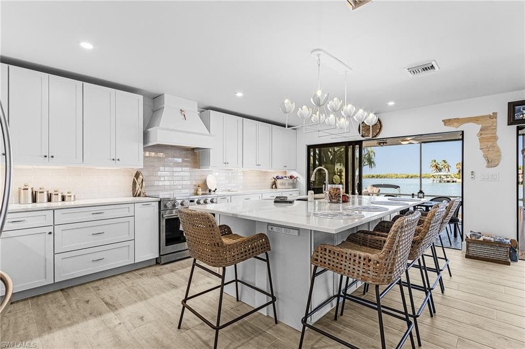 121 JAMAICA DR-8