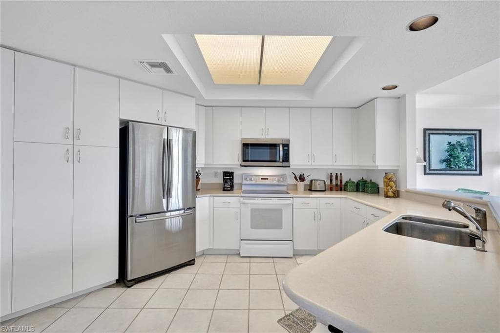 262 Barefoot Beach BLVD 205-8