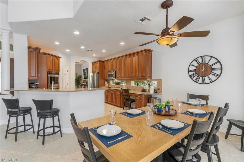 4923 Cerromar DR-8