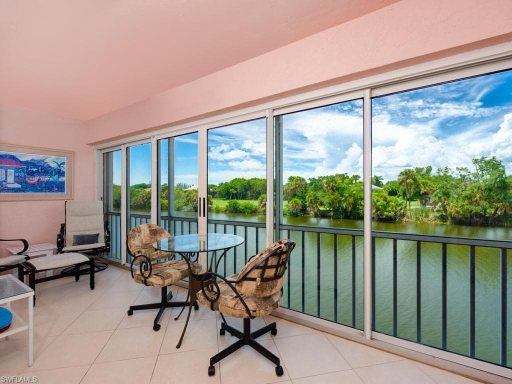 1610 Middle Gulf DR E-4-4