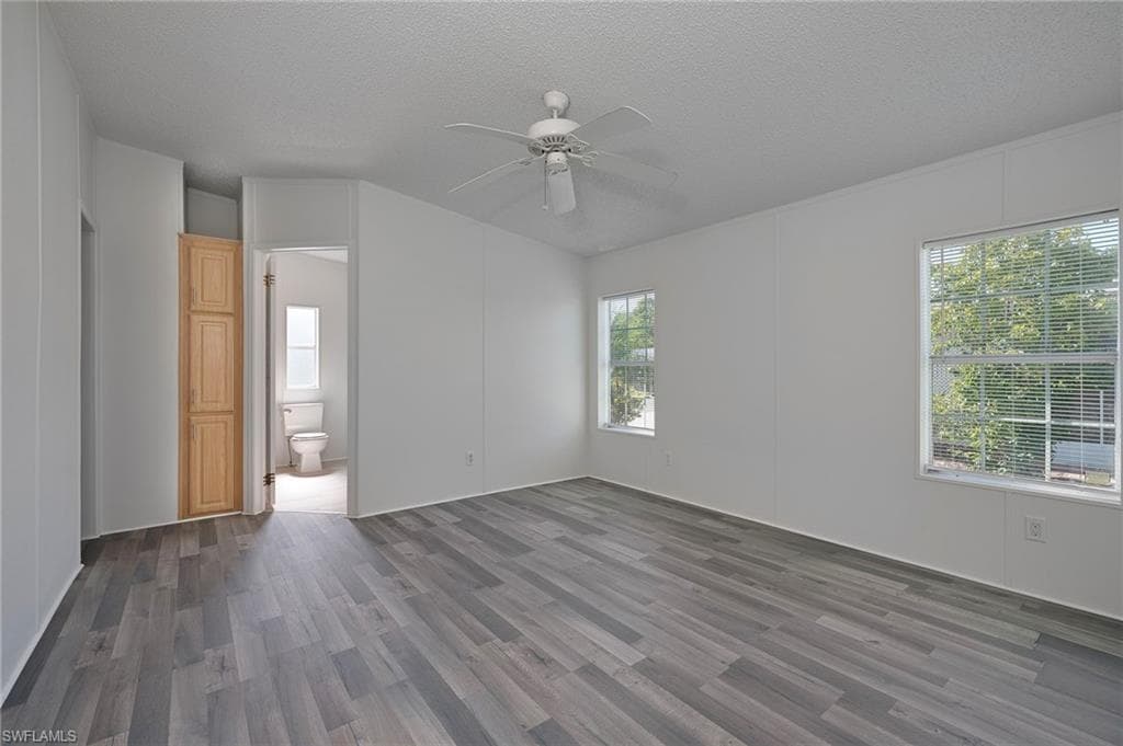 276 Grosbeak LN 276-7