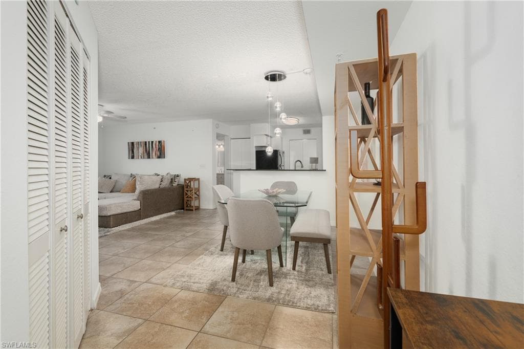 8290 Ibis Club LN 902-12