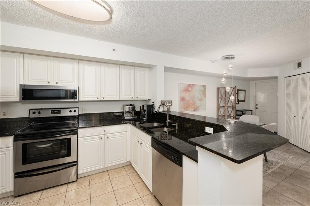 8290 Ibis Club LN 902-7