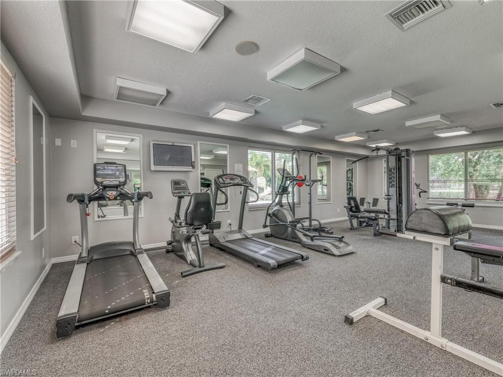8290 Ibis Club LN 902-32