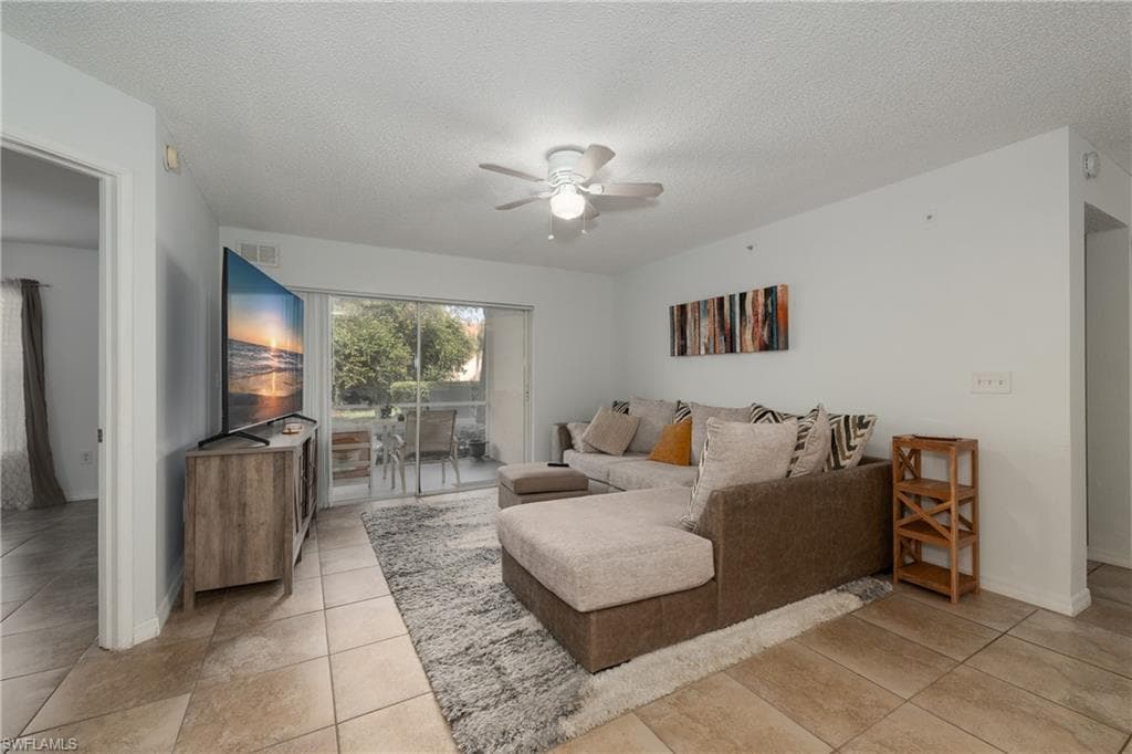 8290 Ibis Club LN 902-5