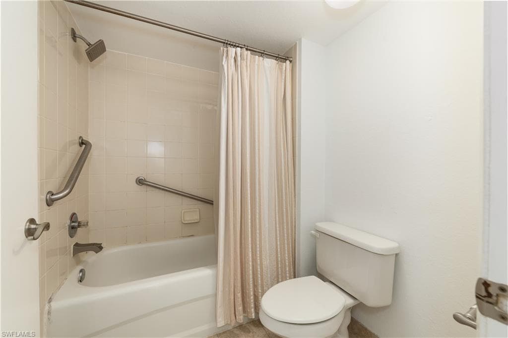 8290 Ibis Club LN 902-19