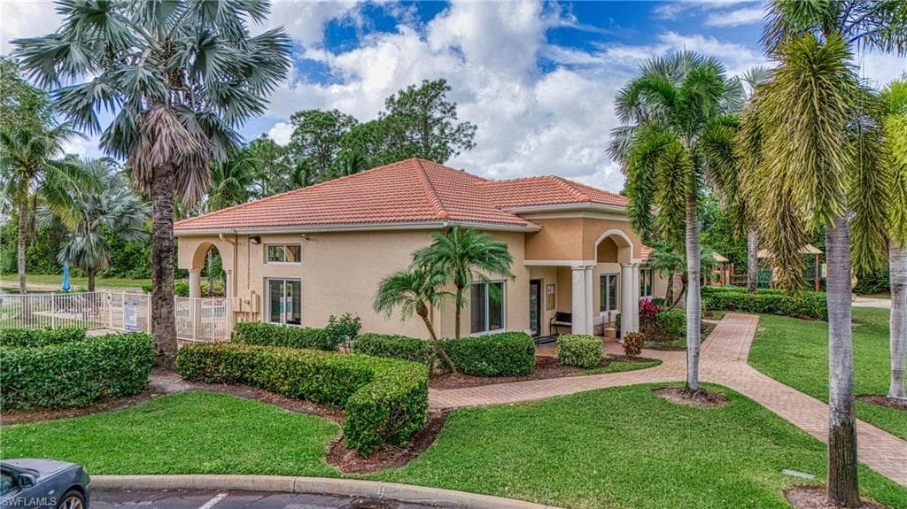 8290 Ibis Club LN 902-31