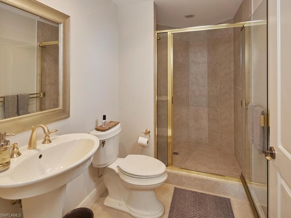 23850 Via Italia CIR 504-13
