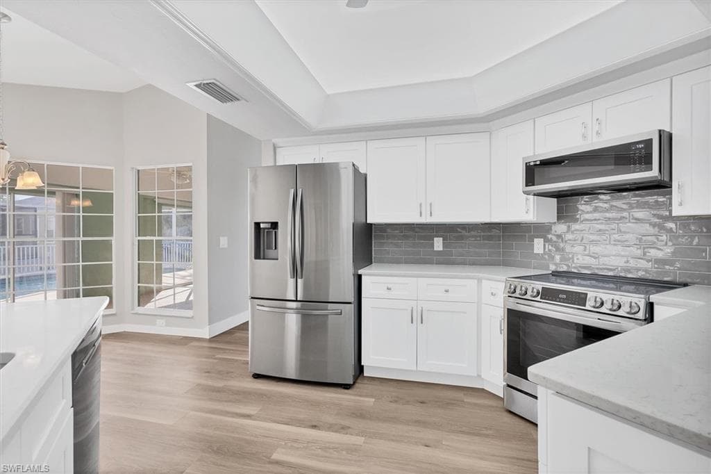 17585 Blackfriar DR-9