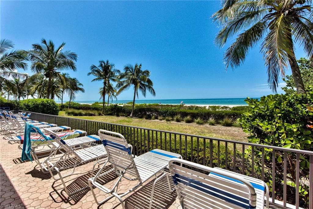 7500 Estero BLVD 202-20