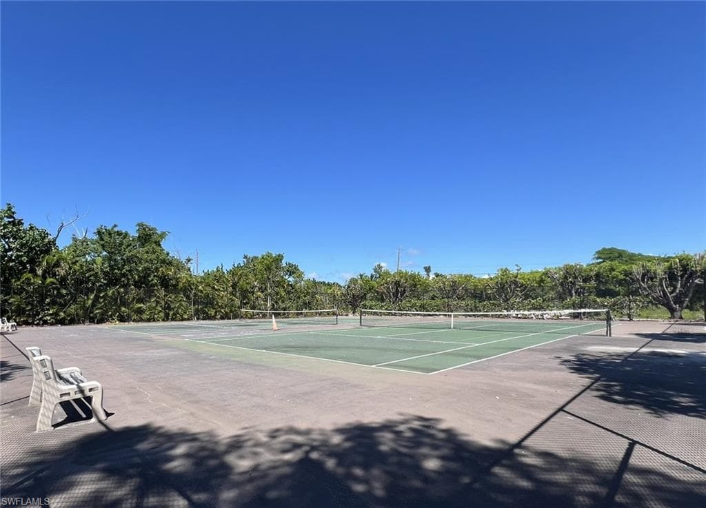 1250 Tennisplace CT A33-29