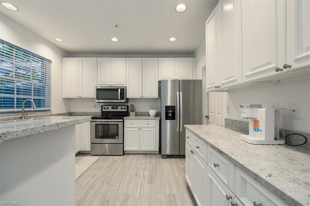 3722 Rachel LN-8