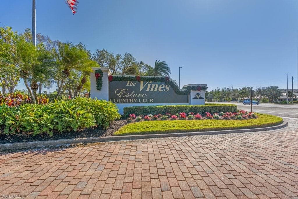 8251 Grand Palm DR 3-37
