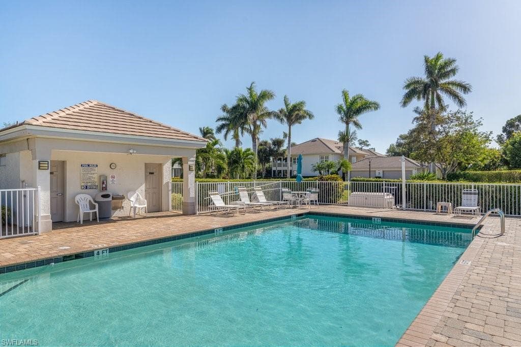 8251 Grand Palm DR 3-40