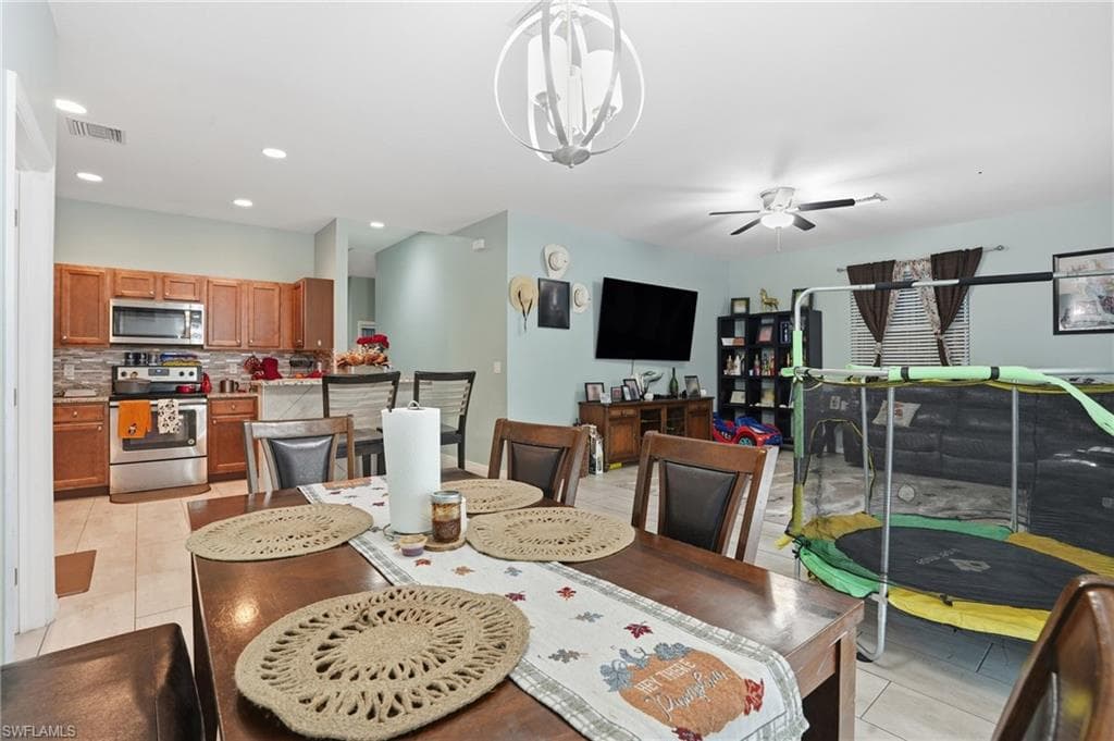 1004 Hamilton ST-13