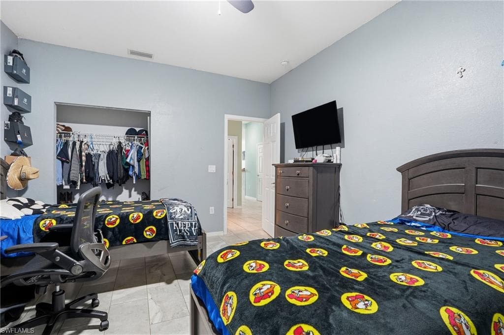 1004 Hamilton ST-26