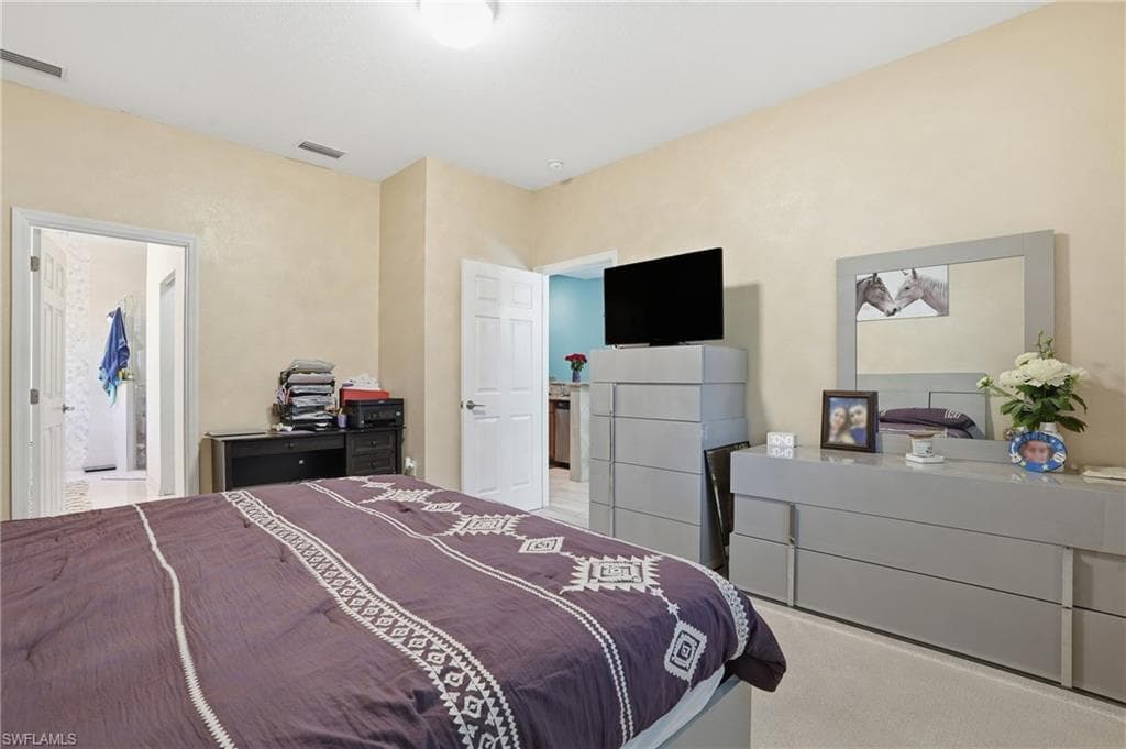 1004 Hamilton ST-22