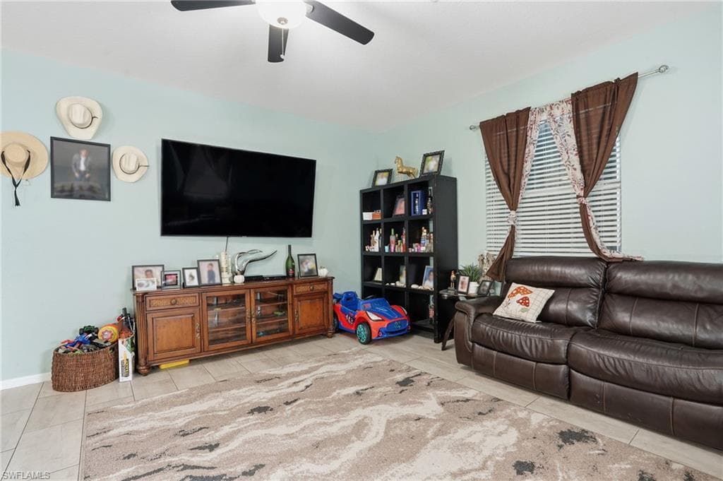 1004 Hamilton ST-10