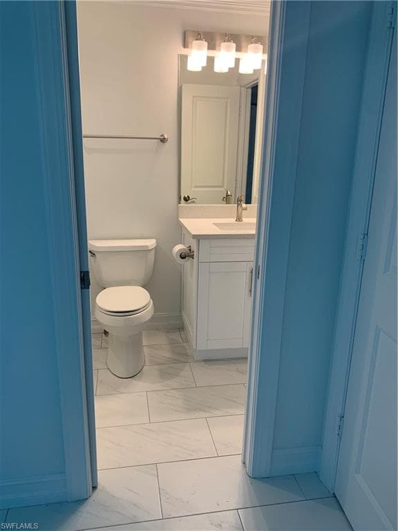 310 Carnaby CT-12