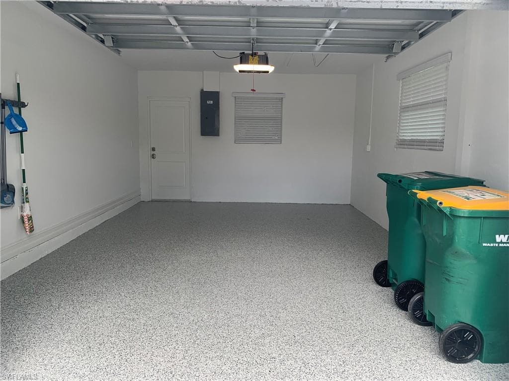 310 Carnaby CT-15