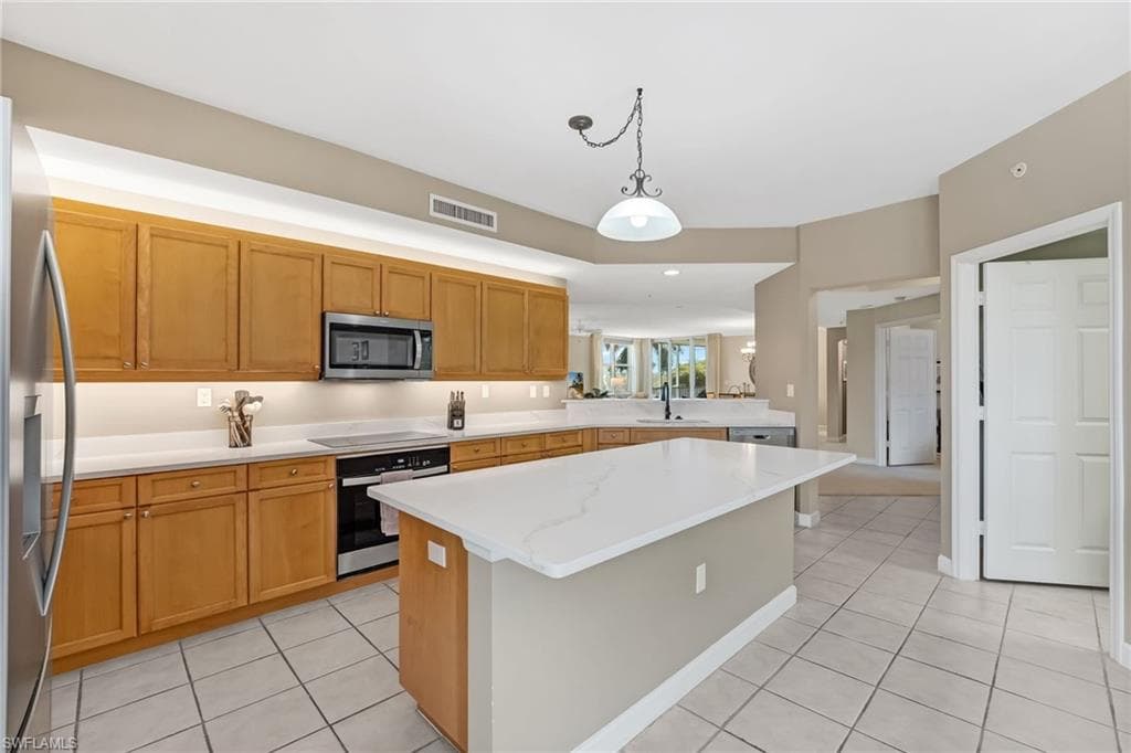 14250 Royal Harbour CT 318-2