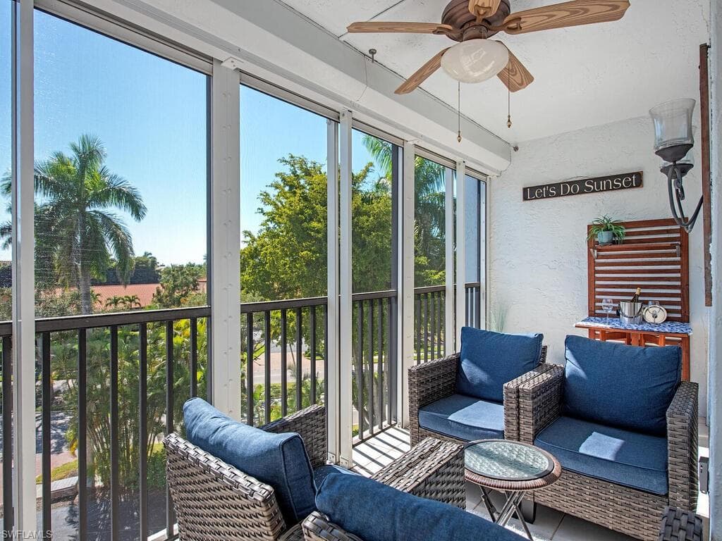 555 Park Shore DR B411-1