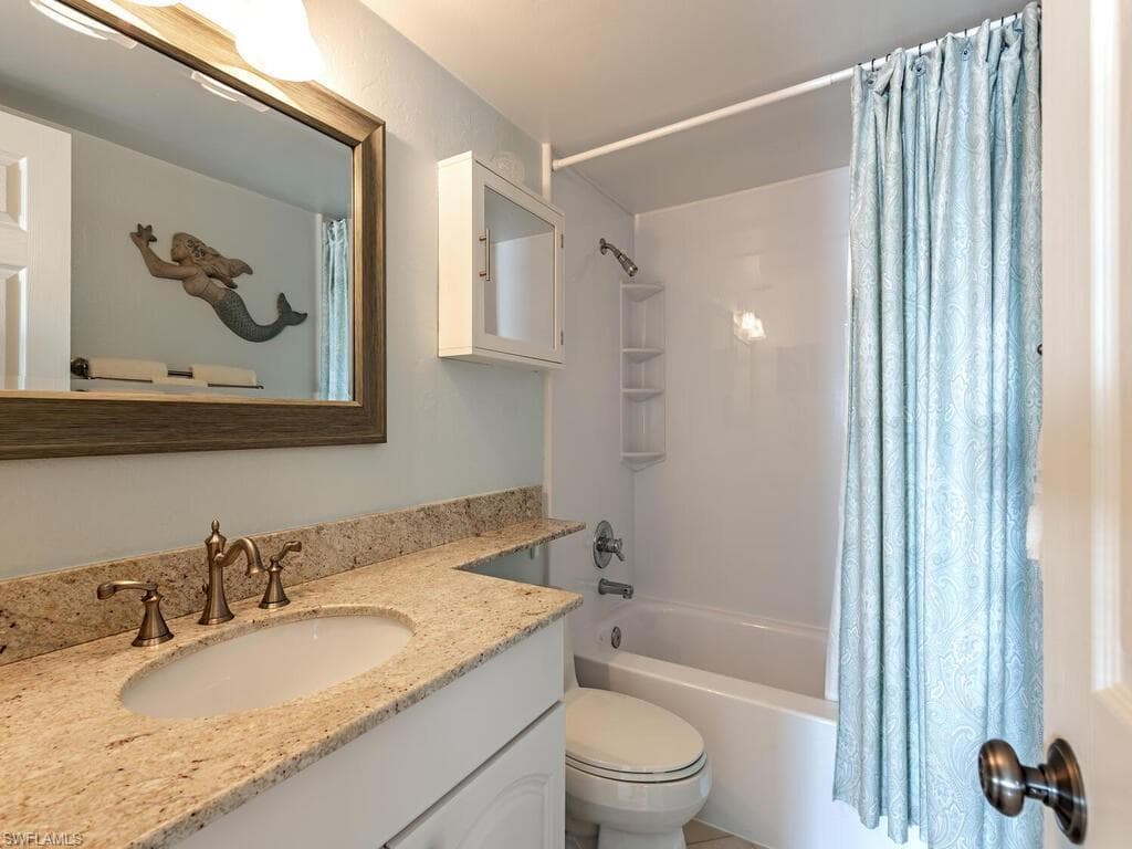 555 Park Shore DR B411-11