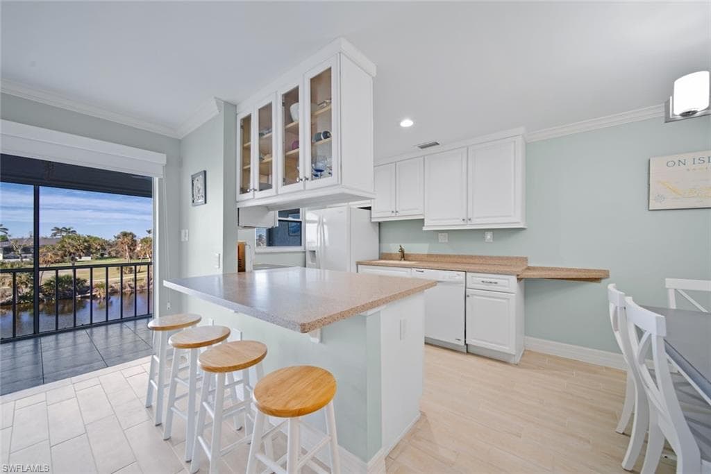 1610 Middle Gulf DR D5-16
