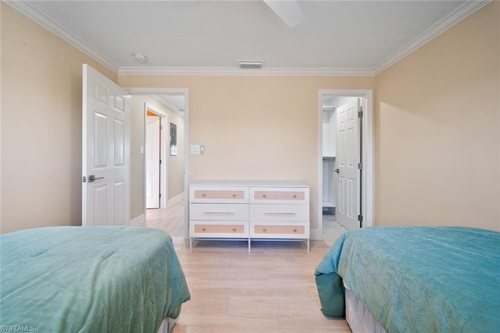 1610 Middle Gulf DR D5-32