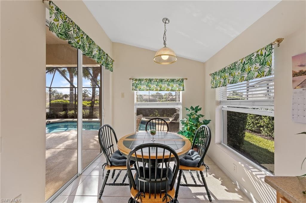 9933 Horse Creek RD-22