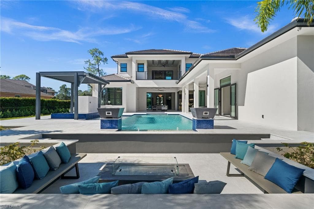 2272 Oakes BLVD-3