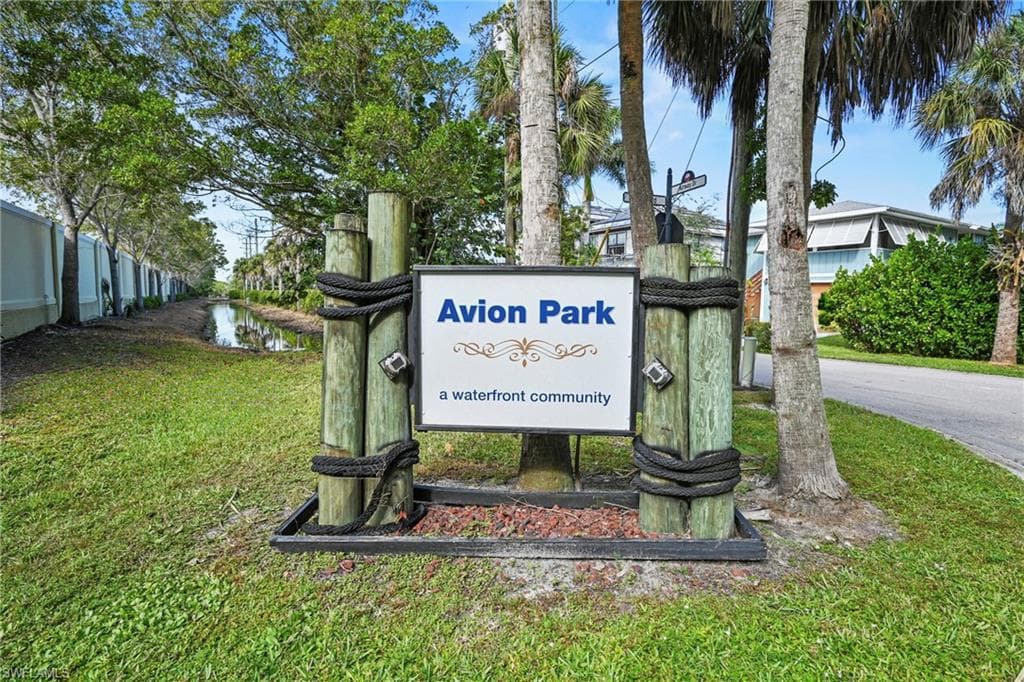 1570 Avion PL-30