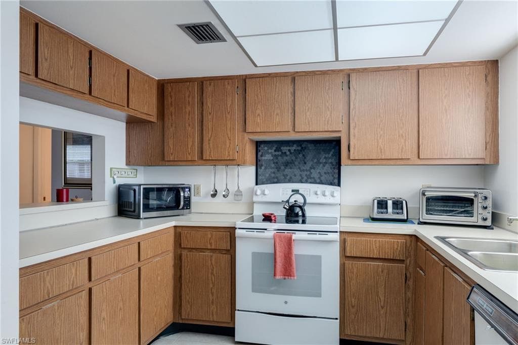7056 Nantucket CIR 8-17